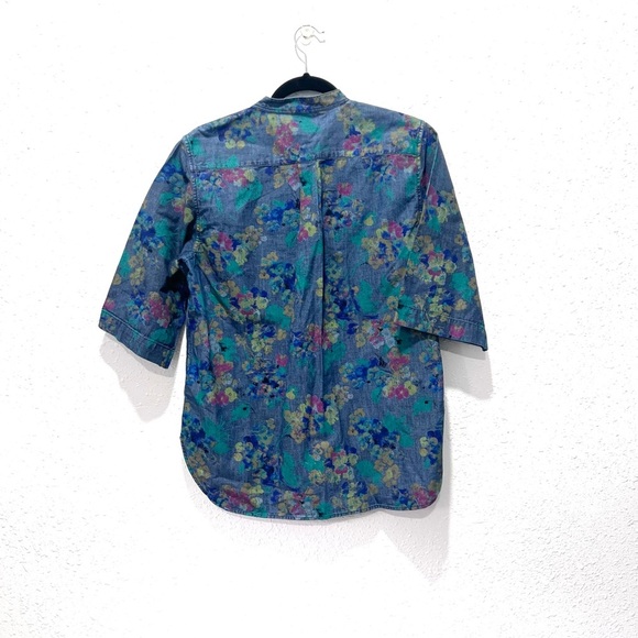 Floral Button-Up Blouse GAP Women's Floral Denim Shirt  medium - Picture 6 of 7